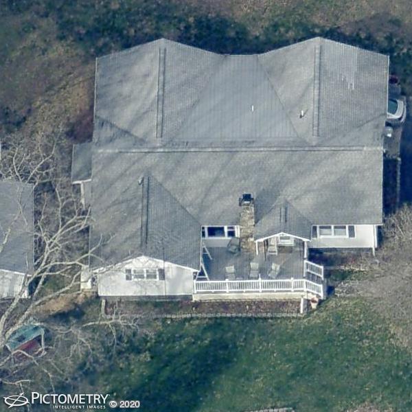 A picture of the property located at 584 OLD FORT RD, FAIRVIEW NC 28730.