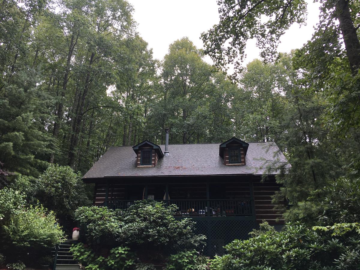 A picture of the property located at 5 FROST MOUNTAIN LN, SWANNANOA NC 28778.