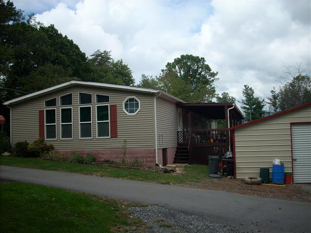 A picture of the property located at 30 DELLA REE LN, SWANNANOA NC 28778.