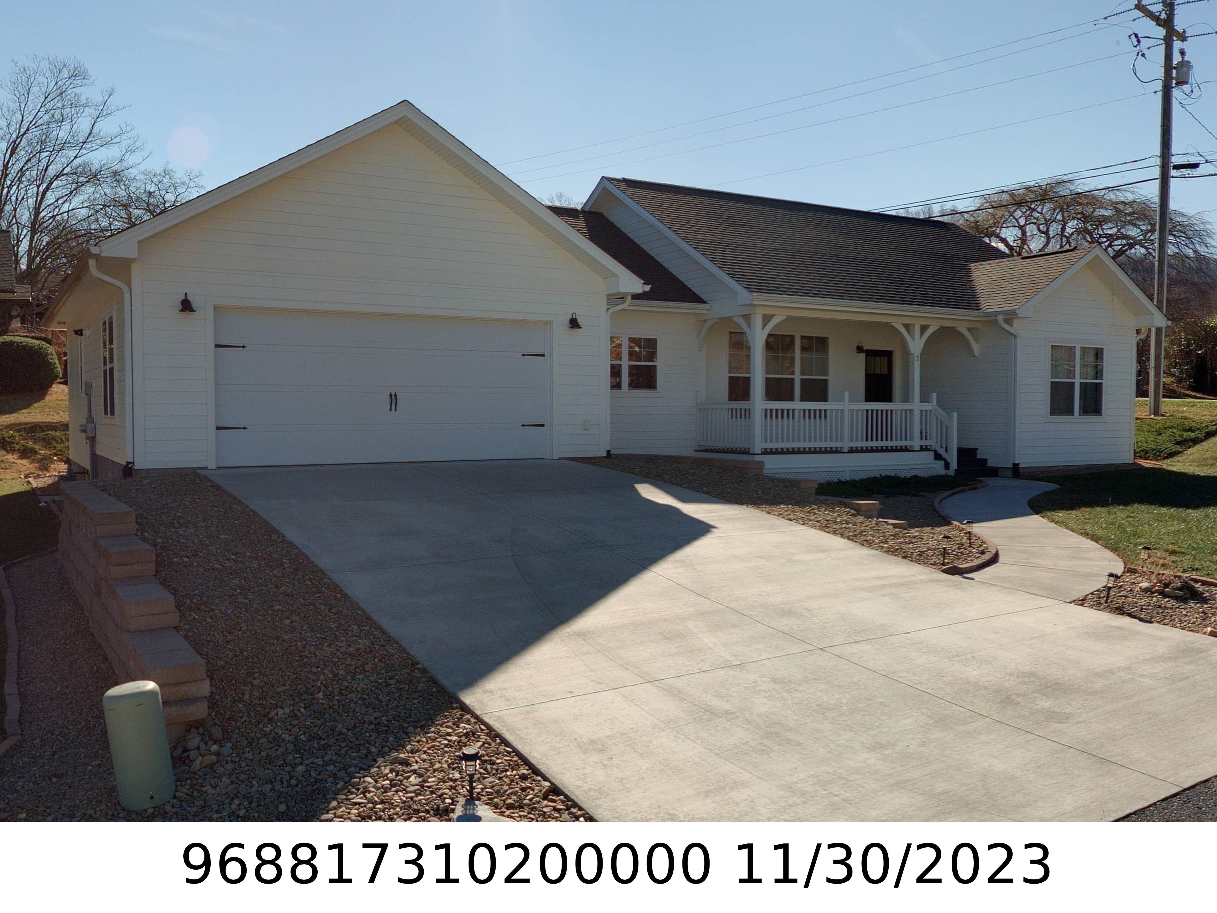 A picture of the property located at 3 VEDDER WAY, SWANNANOA NC 28778.