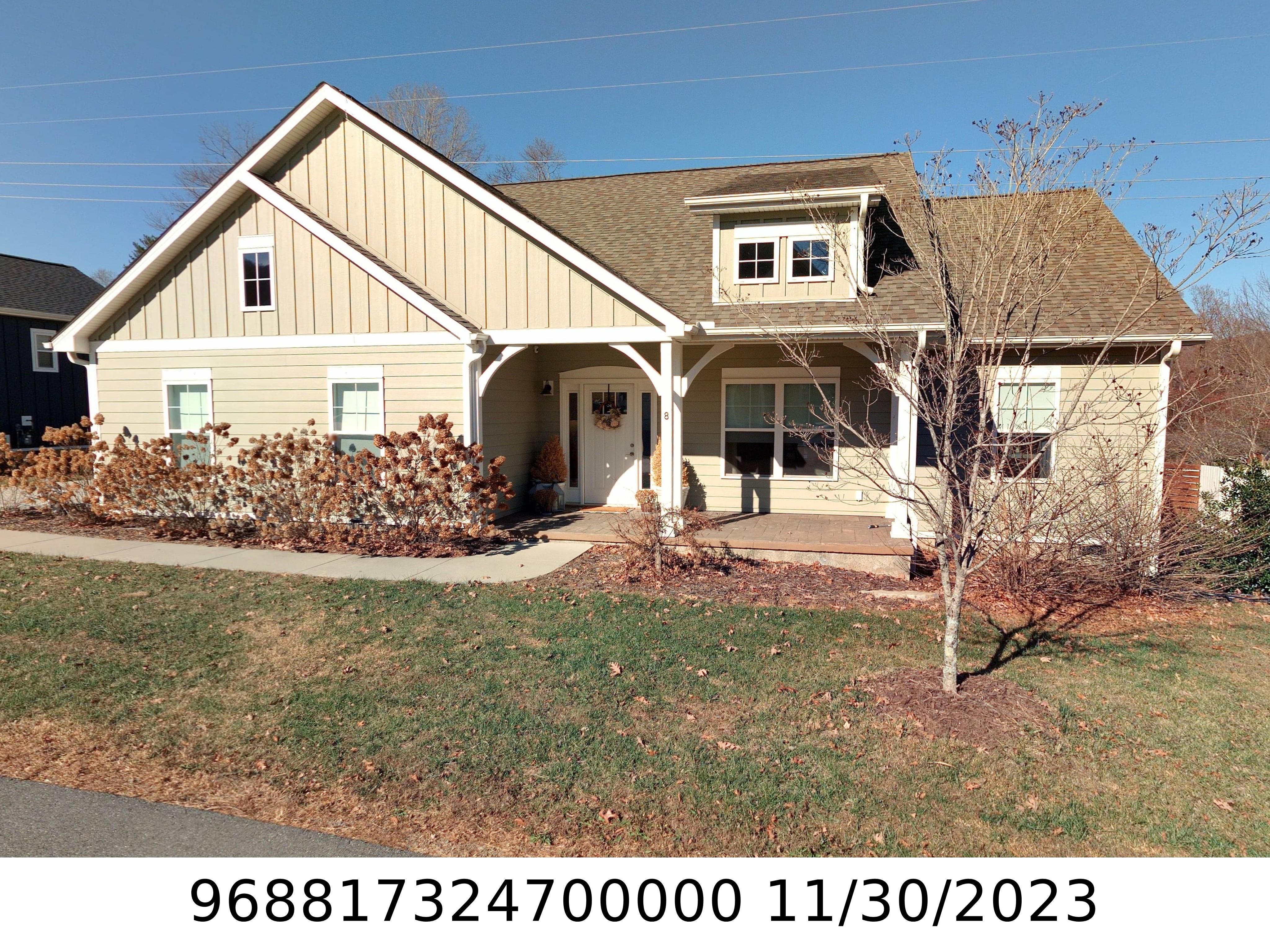 A picture of the property located at 8 VEDDER WAY, SWANNANOA NC 28778.