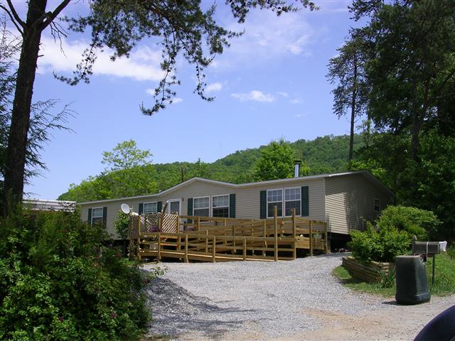 A picture of the property located at 124 WALNUT COVE RD, SWANNANOA NC 28778.
