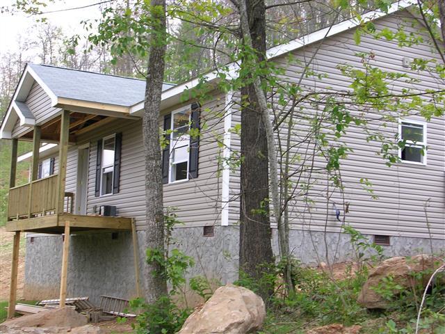 A picture of the property located at 76 HERSHEL LN, SWANNANOA NC 28778.