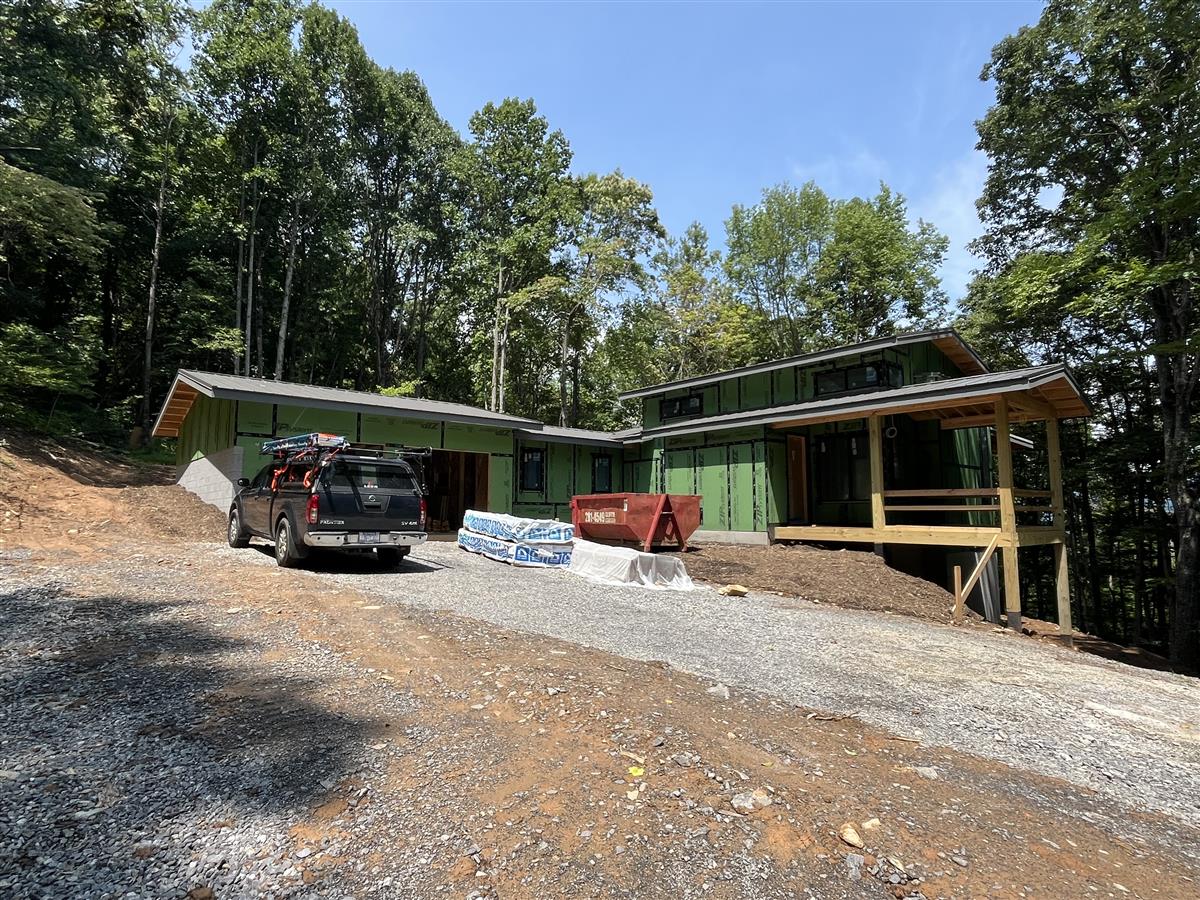 A picture of the property located at 173 HIGH HICKORY TRL, SWANNANOA NC 28778.