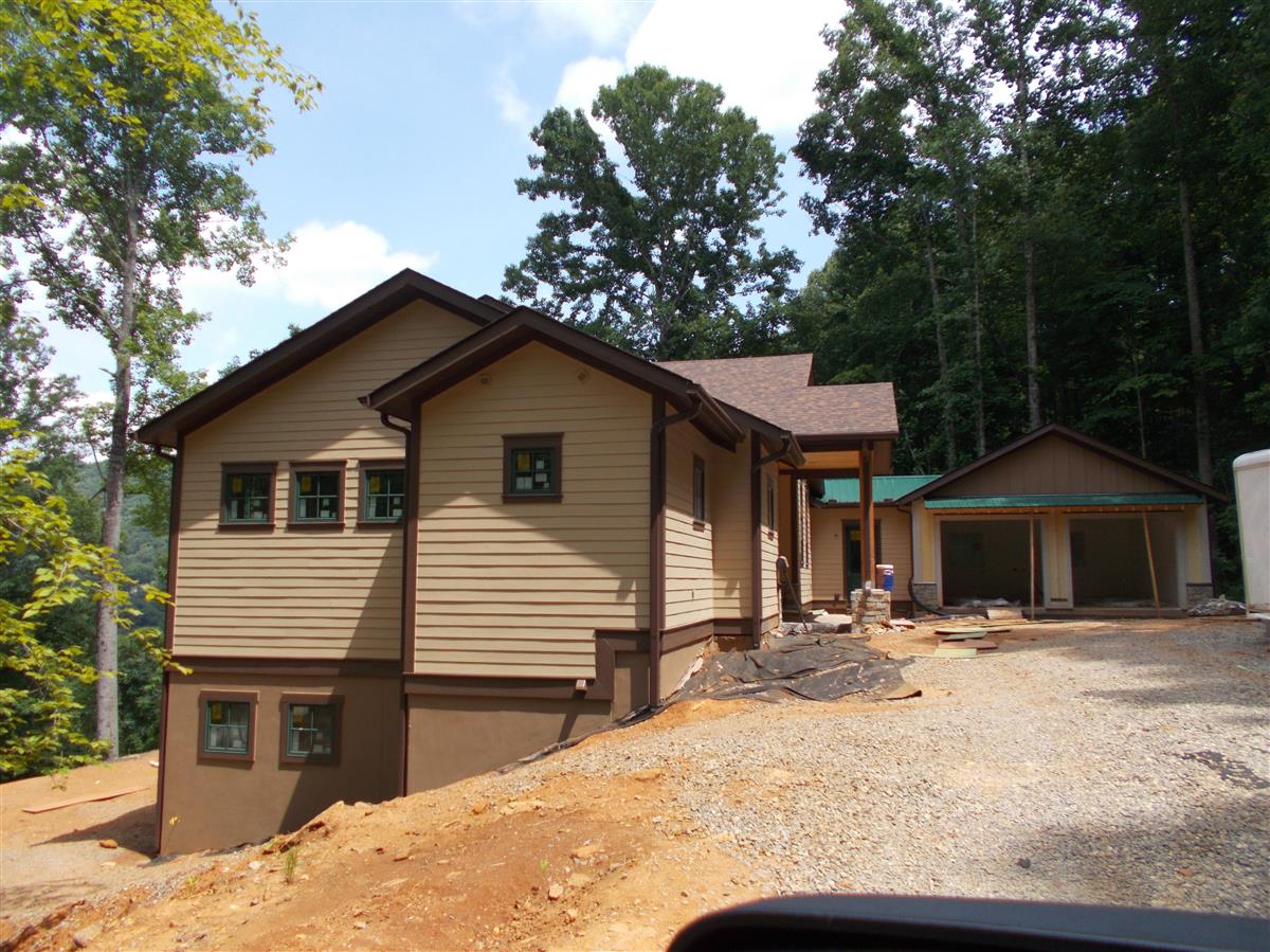 A picture of the property located at 1379 DAYDREAM RDG, SWANNANOA NC 28778.