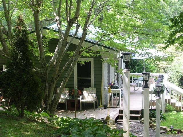 A picture of the property located at 568 PATTON COVE RD, SWANNANOA NC 28778.