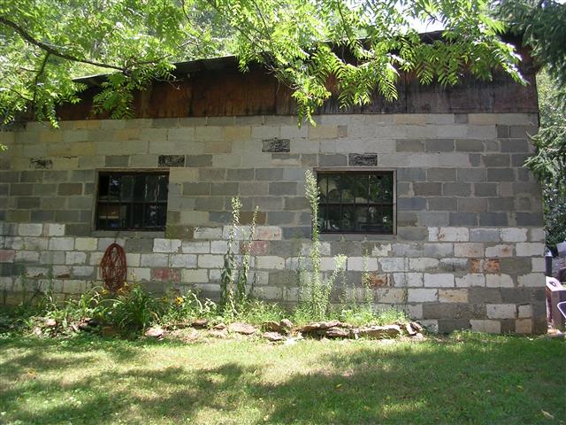 A picture of the property located at 207 ALAMANCE LN, SWANNANOA NC 28778.