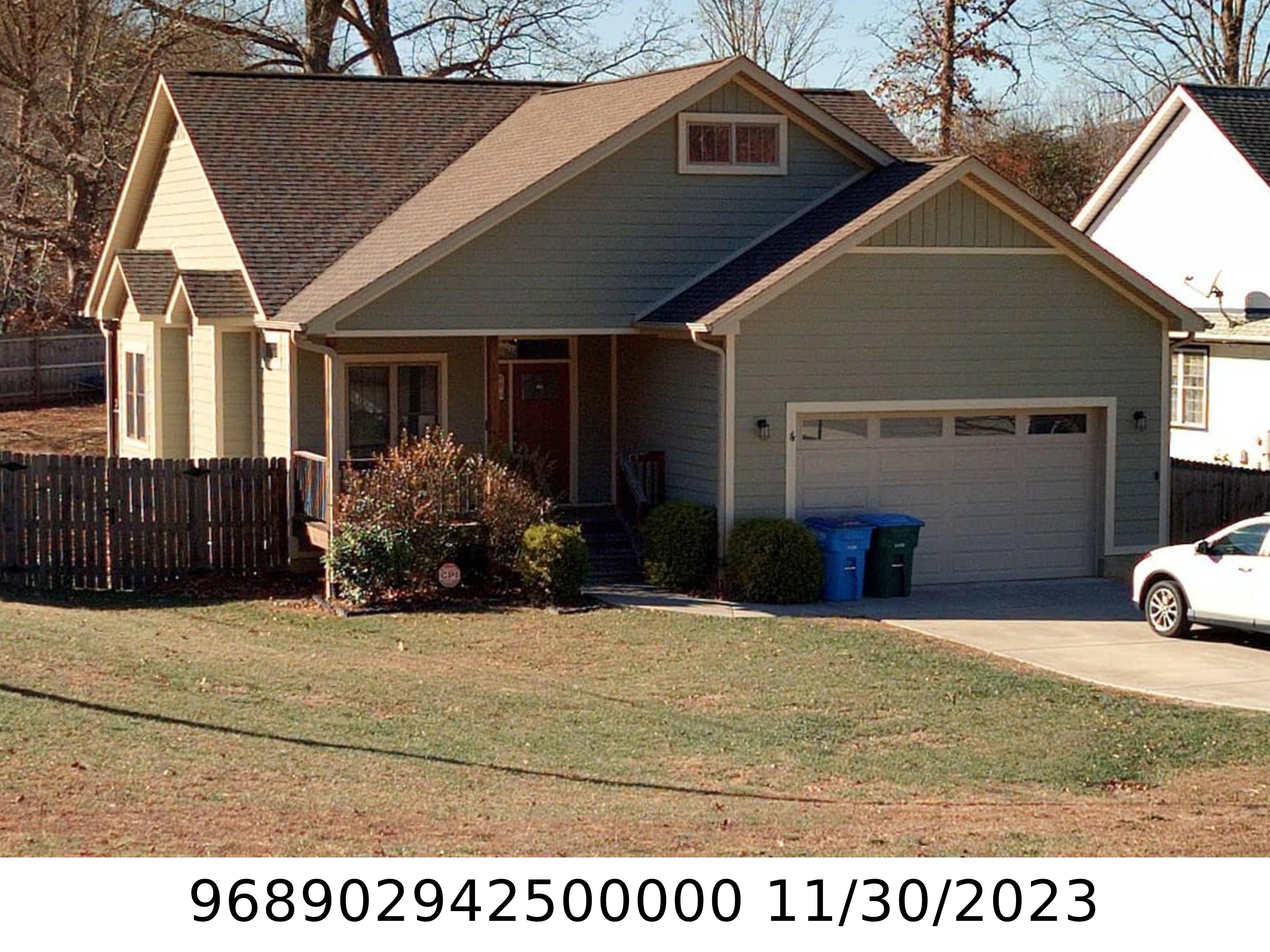 A picture of the property located at 4 LINN GARDEN LN, SWANNANOA NC 28778.