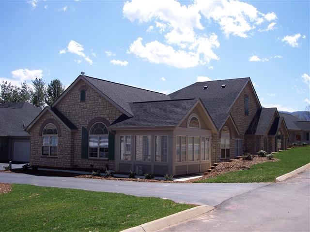 A picture of the property located at 105 OUTLOOK CIR, SWANNANOA NC 28778.