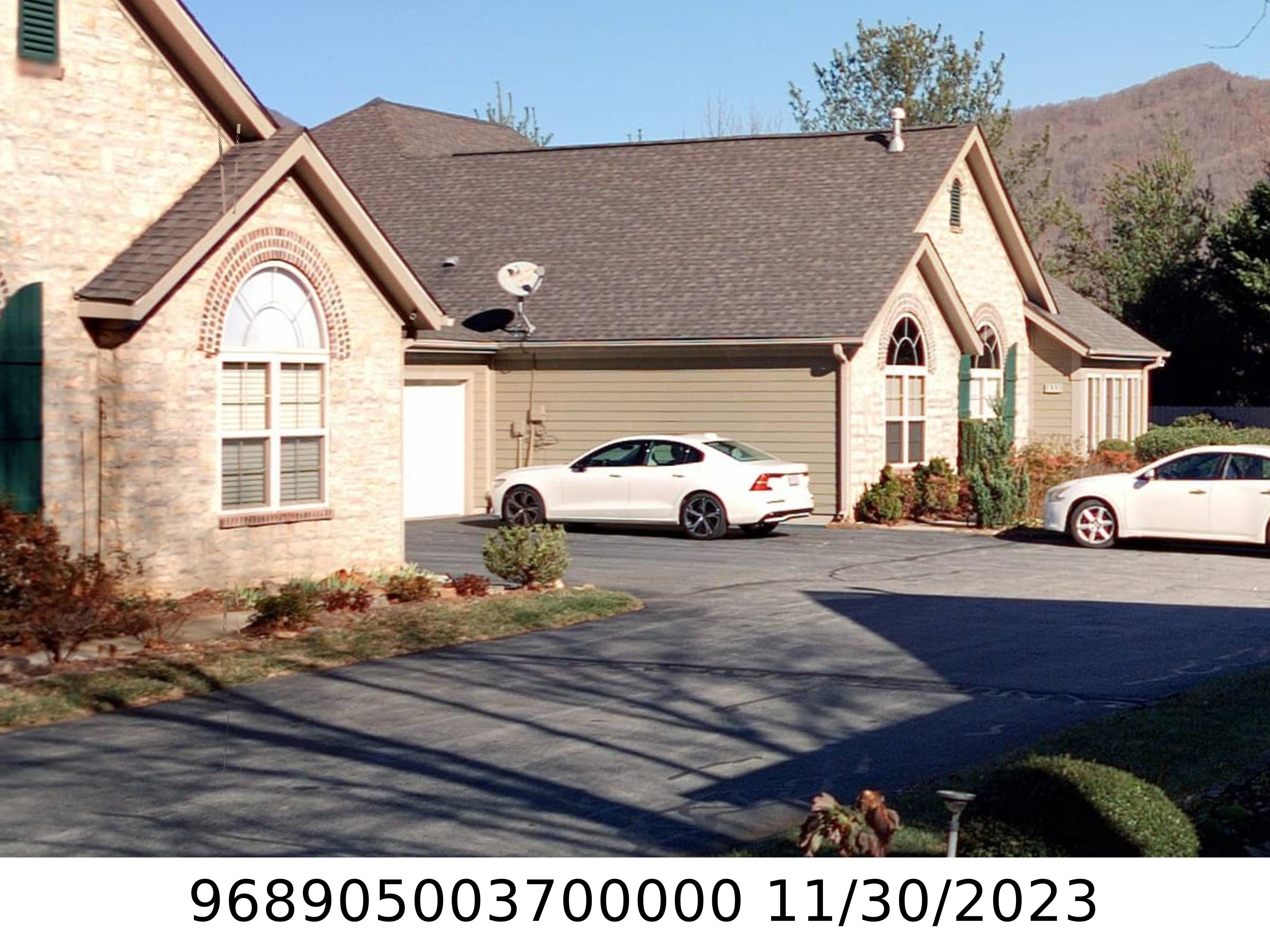 A picture of the property located at 133 OUTLOOK CIR, SWANNANOA NC 28778.