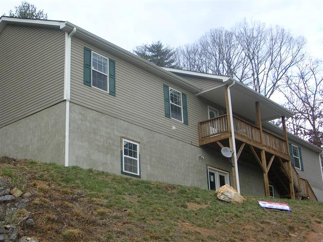 A picture of the property located at 15 JOHN HAZEL DR, SWANNANOA NC 28778.