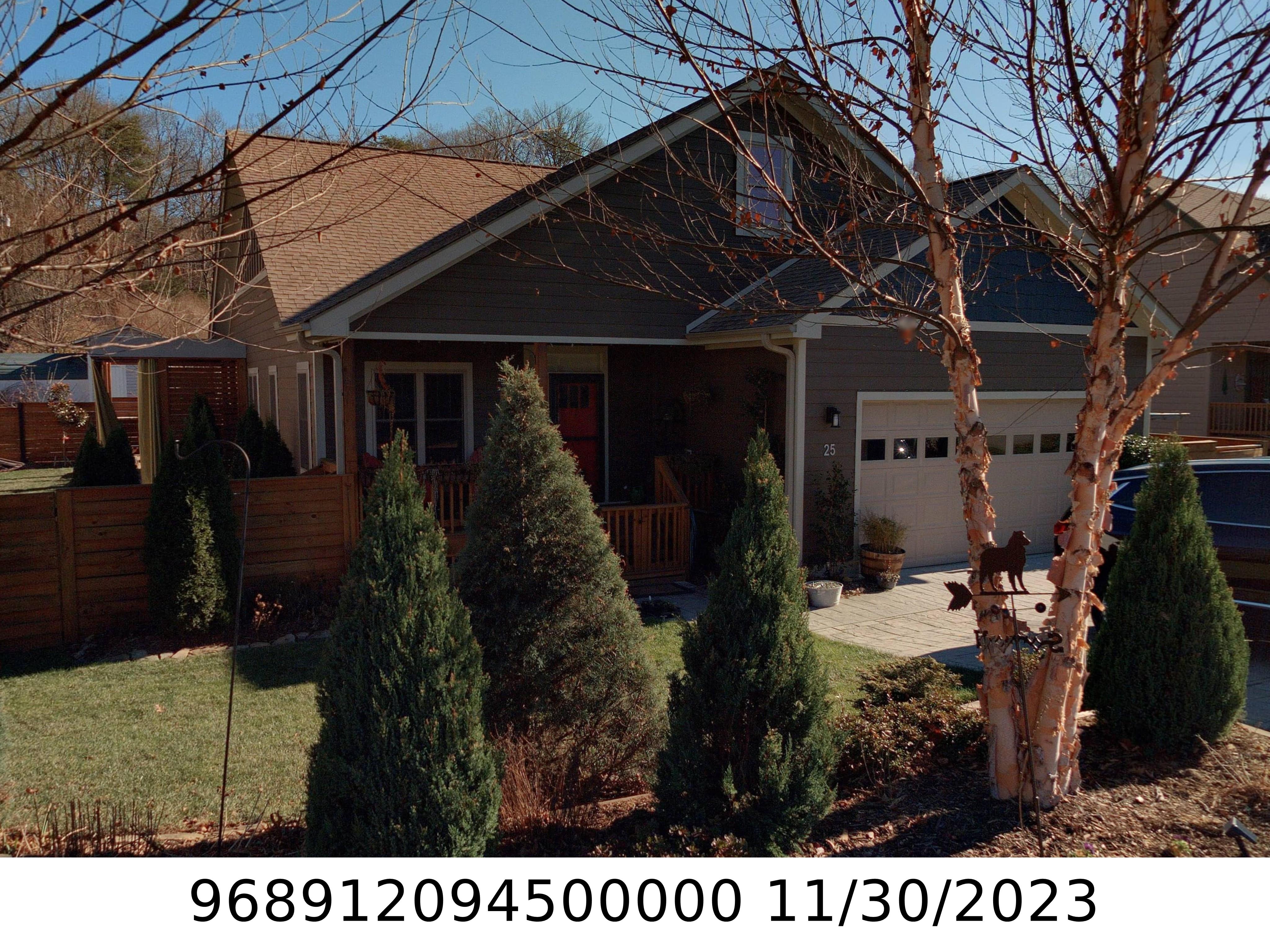 A picture of the property located at 25 LINN GARDEN LN, SWANNANOA NC 28778.