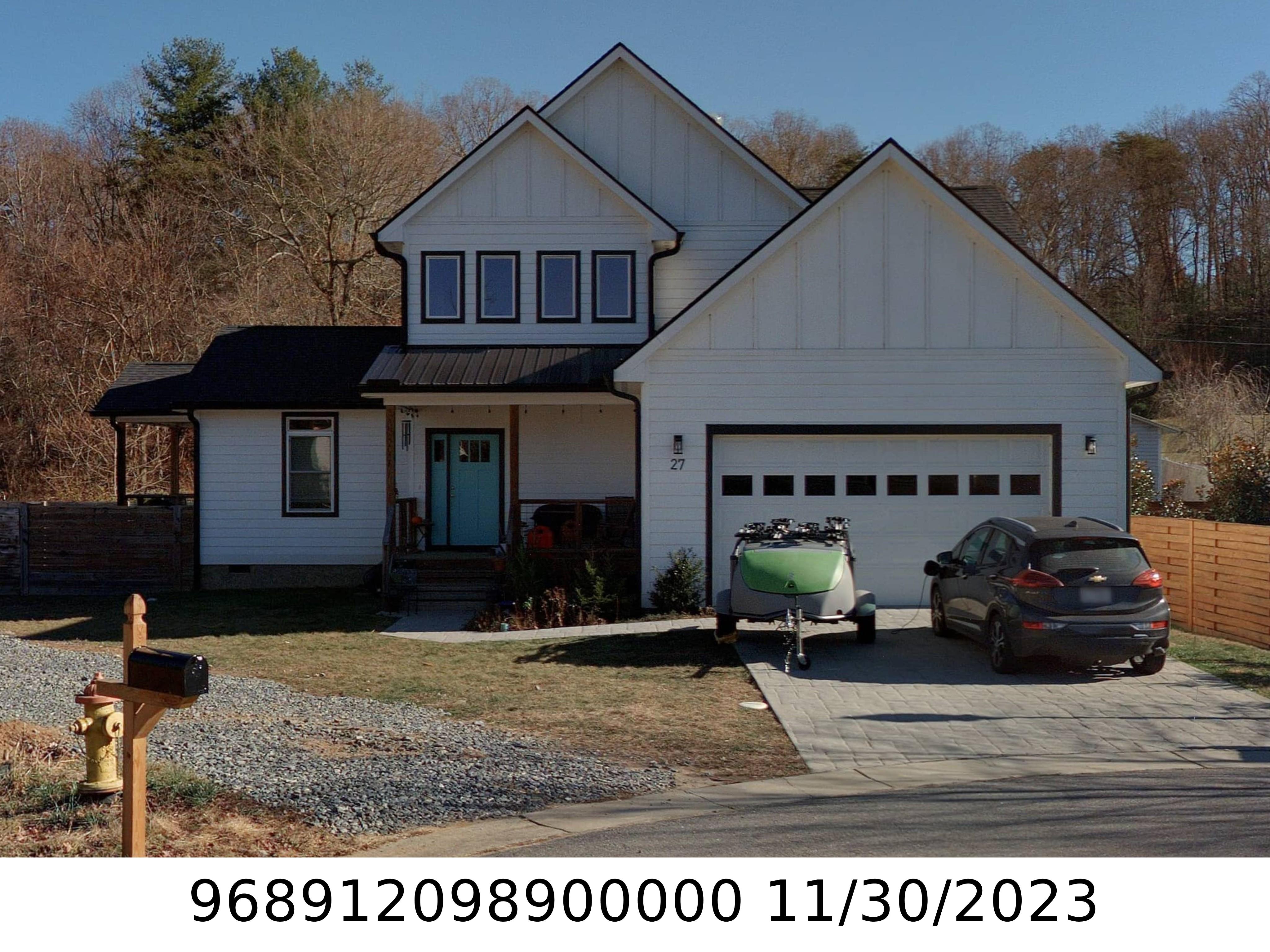 A picture of the property located at 27 LINN GARDEN LN, SWANNANOA NC 28778.