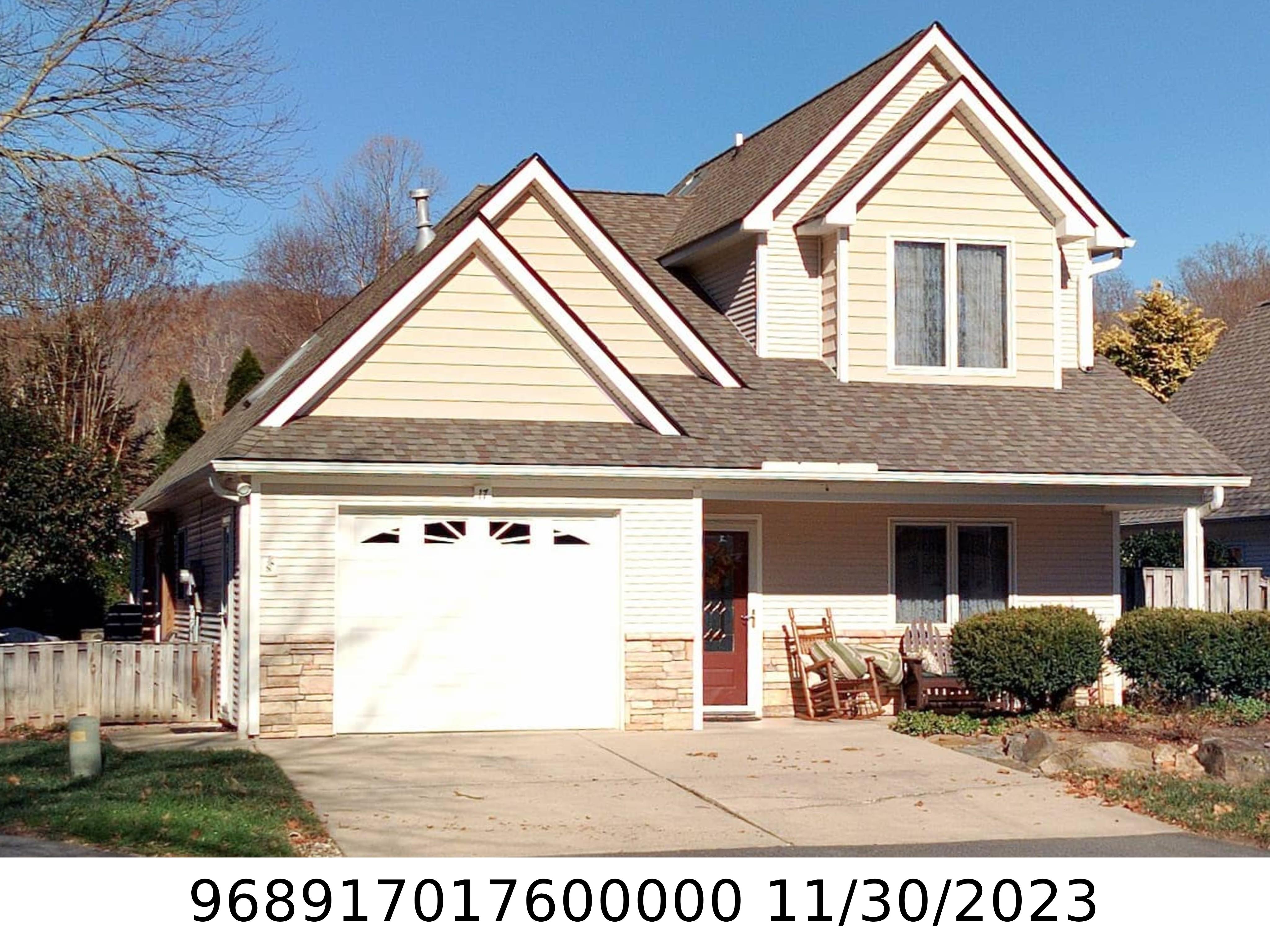 A picture of the property located at 17 HONEYCOMB CIR, SWANNANOA NC 28778.