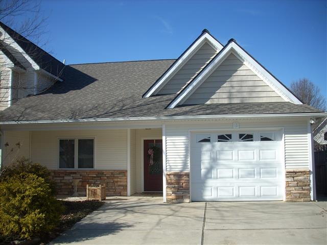 A picture of the property located at 11 HONEYCOMB CIR, SWANNANOA NC 28778.