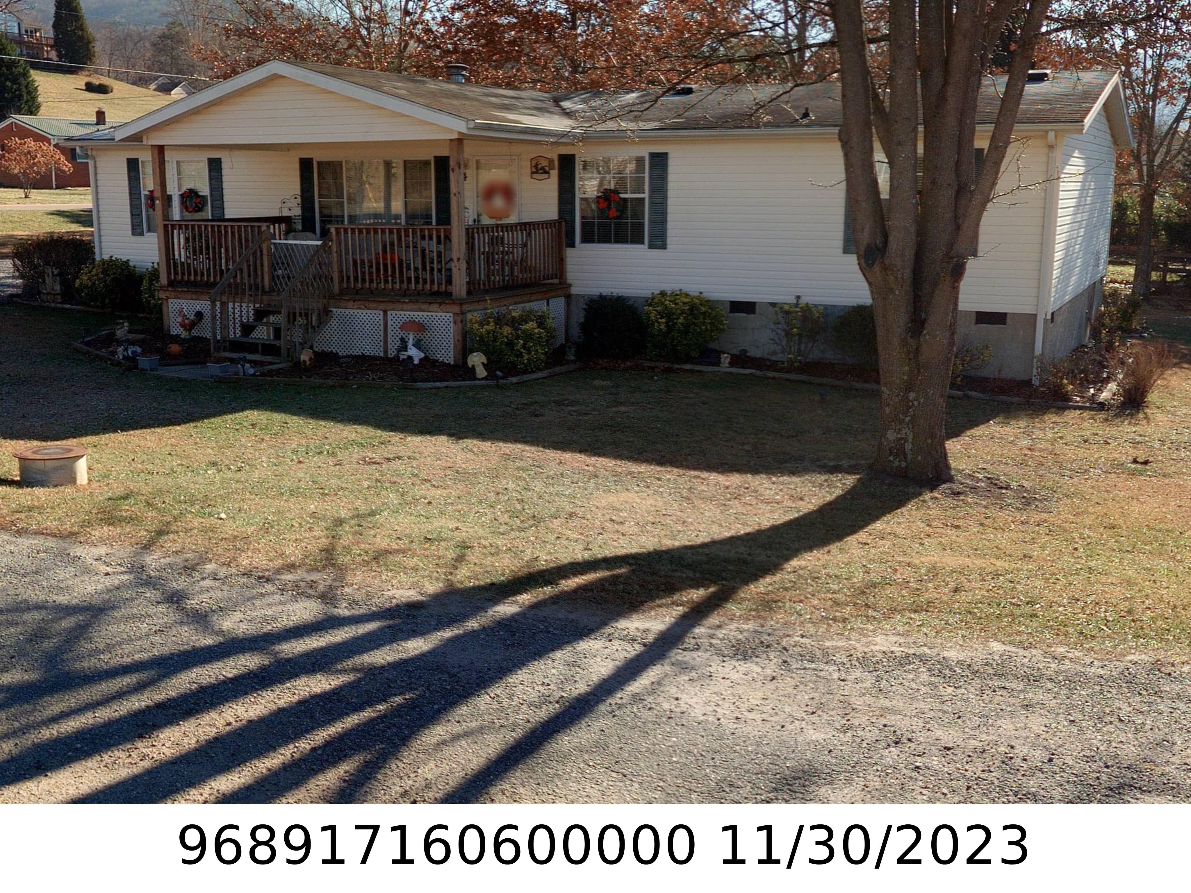 A picture of the property located at 4 GOSSAMER LN, SWANNANOA NC 28778.