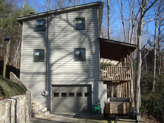 A picture of the property located at 25 JAZAKA RIDGE LN, SWANNANOA NC 28778.