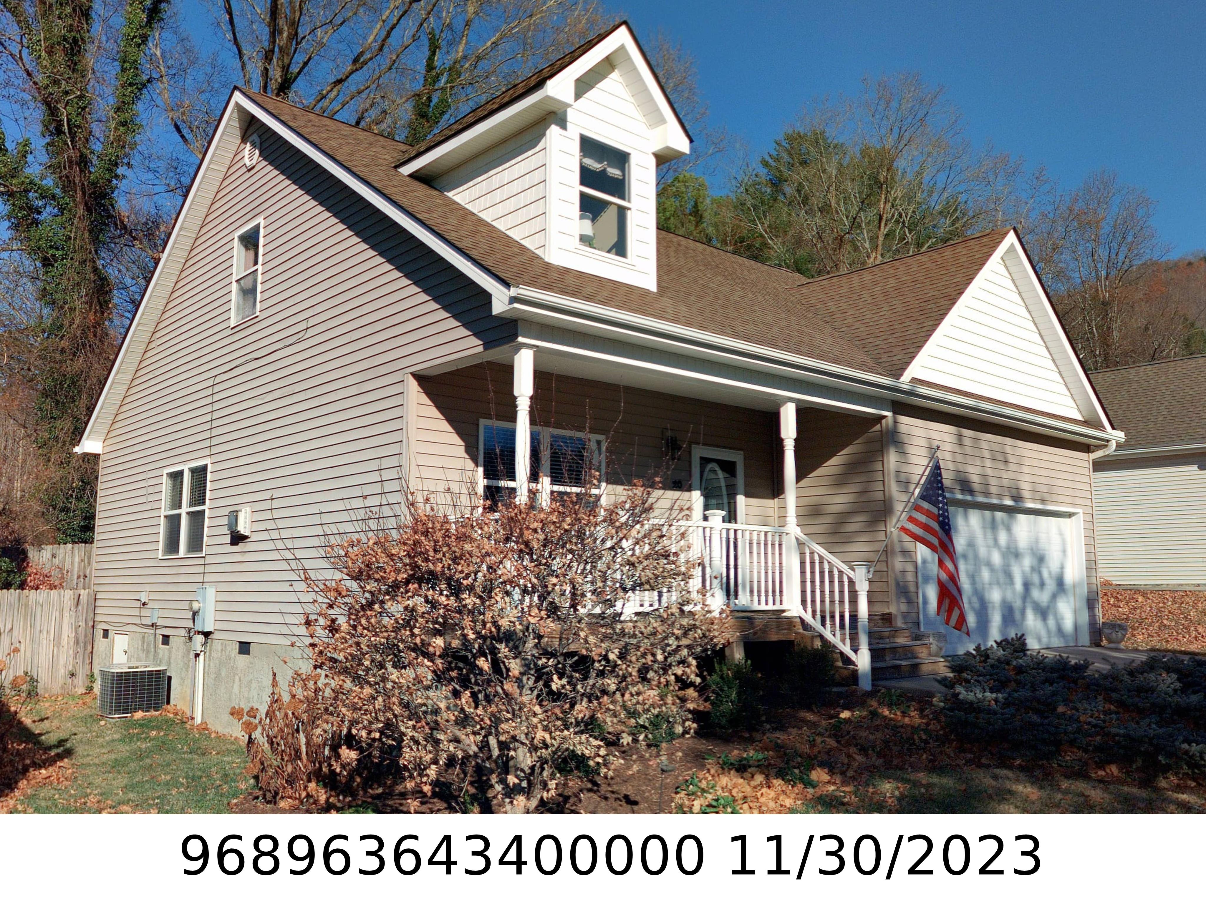 A picture of the property located at 20 WOODCREEK CIR, SWANNANOA NC 28778.