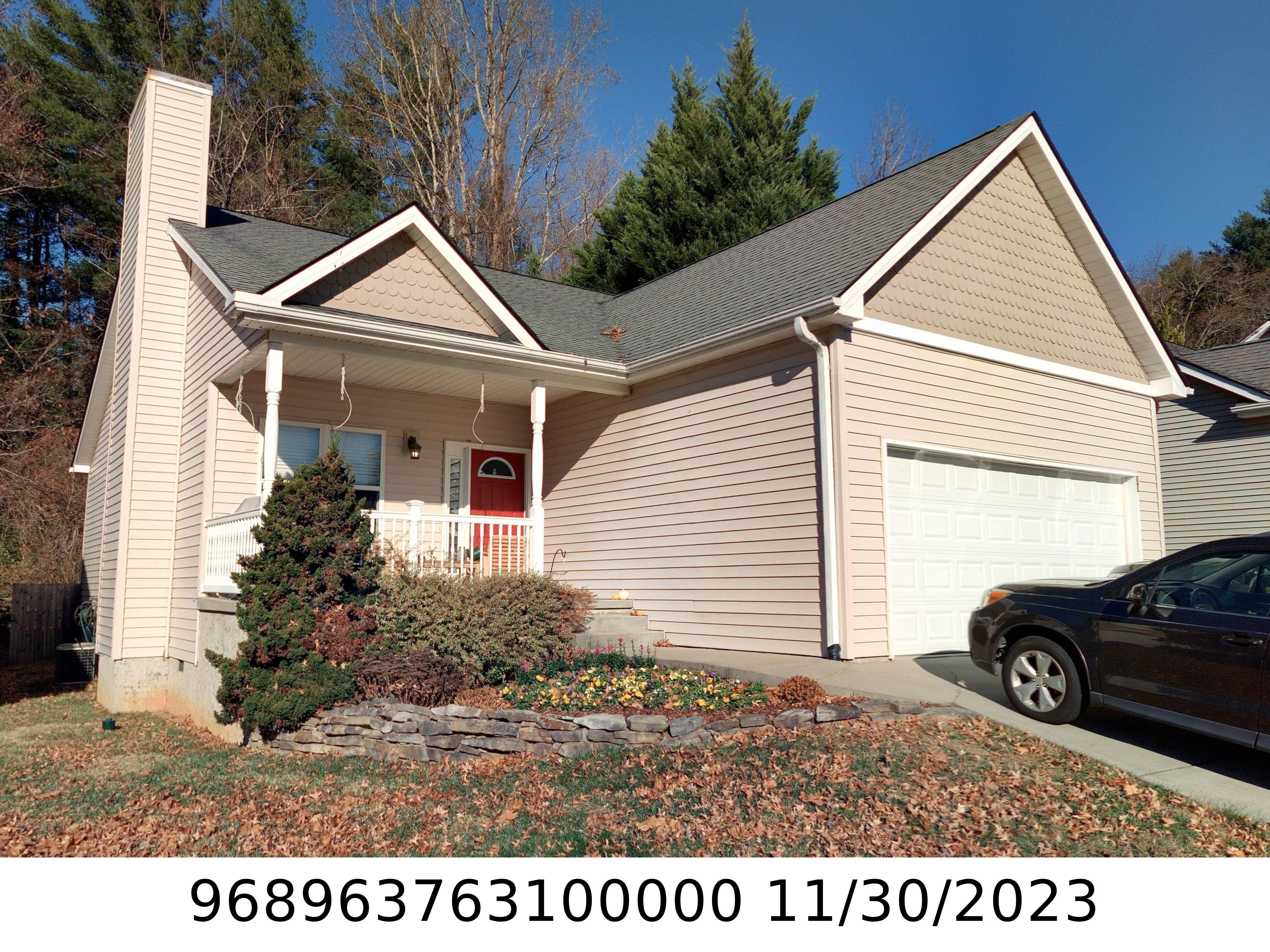 A picture of the property located at 30 WOODCREEK CIR, SWANNANOA NC 28778.