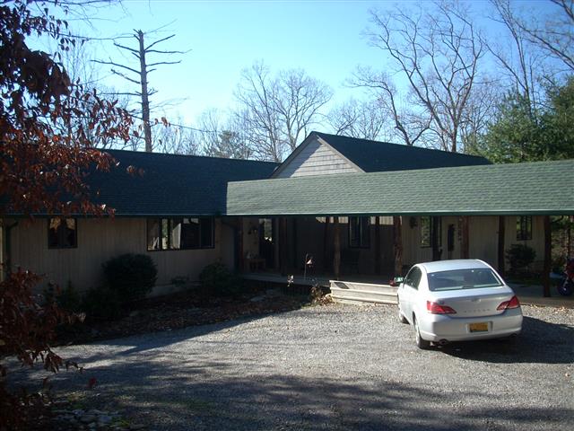A picture of the property located at 44 HUMMING BEAR LN, SWANNANOA NC 28778.