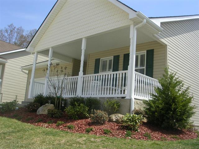 A picture of the property located at 110 WOODCREEK CIR, SWANNANOA NC 28778.