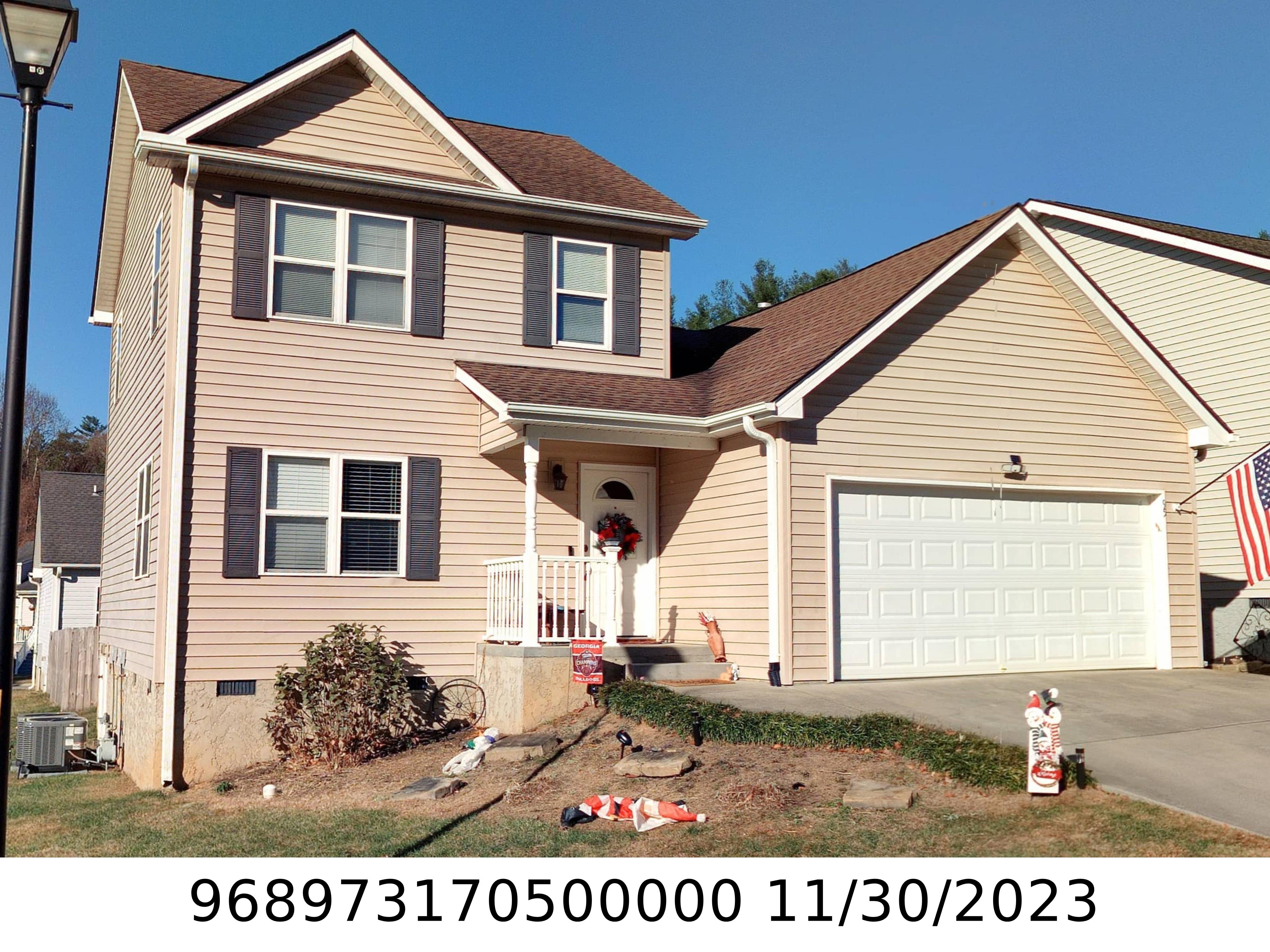 A picture of the property located at 95 WOODCREEK CIR, SWANNANOA NC 28778.