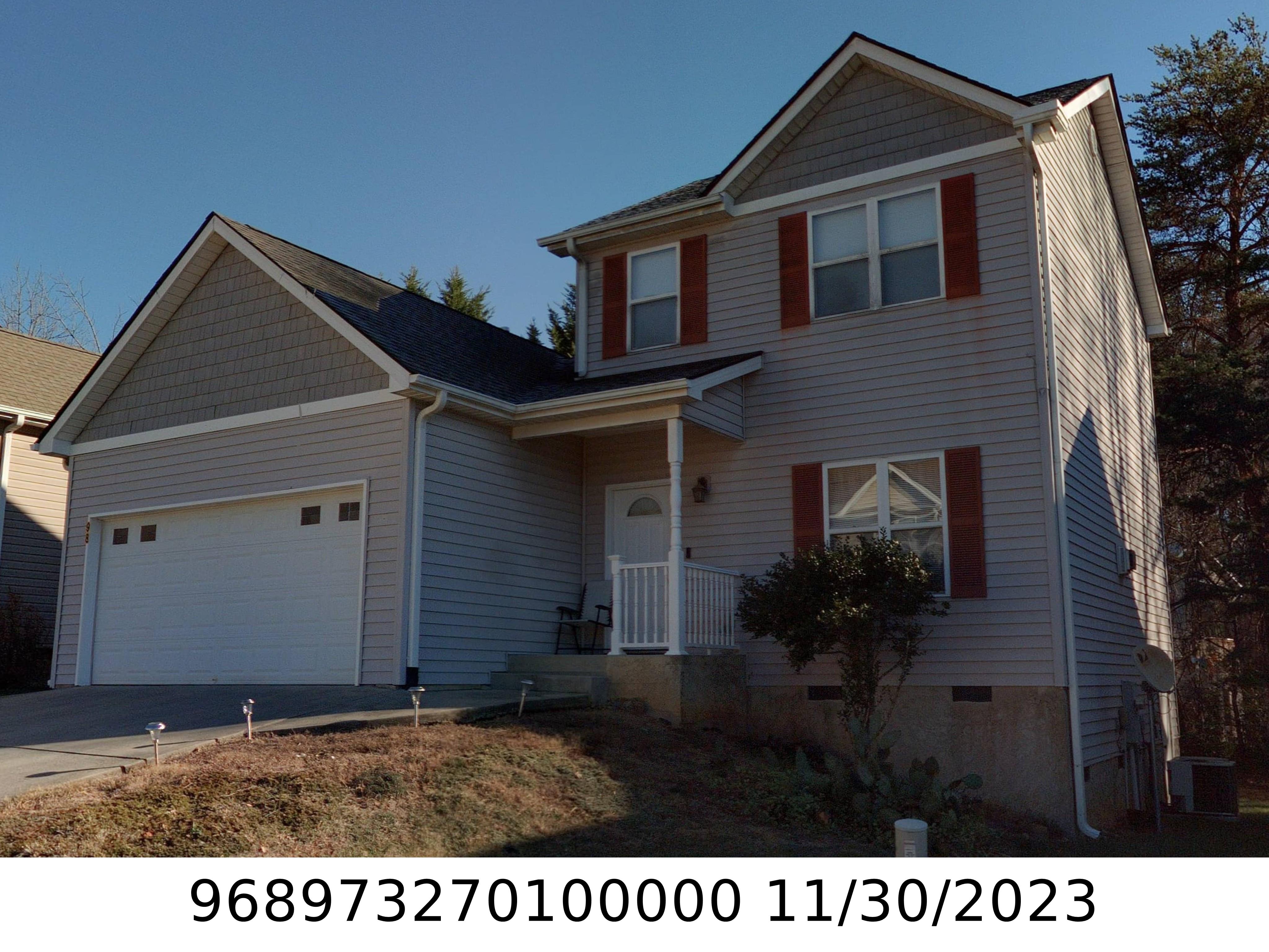A picture of the property located at 98 WOODCREEK CIR, SWANNANOA NC 28778.
