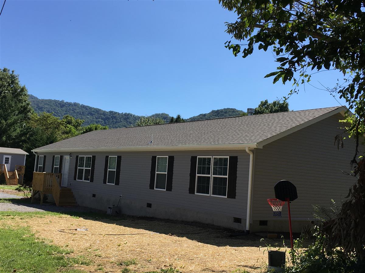 A picture of the property located at 11 BROWN BUNCH LN, SWANNANOA NC 28778.