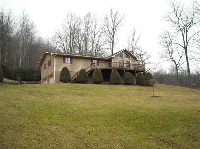 A picture of the property located at 1087 BRUSH CREEK CIR, FAIRVIEW NC 28730.