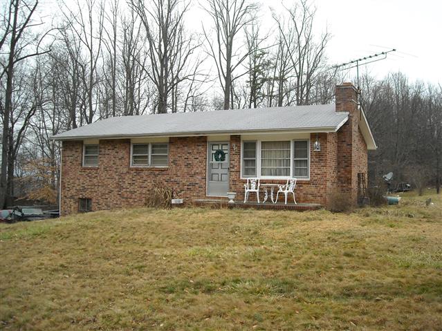 A picture of the property located at 1088 BRUSH CREEK CIR, FAIRVIEW NC 28730.