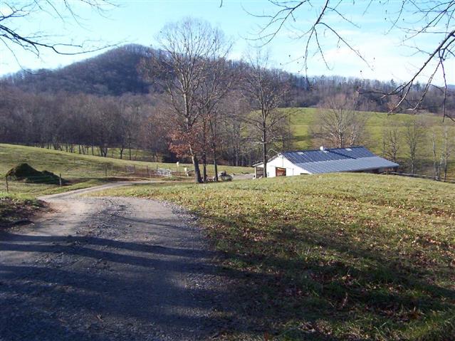A picture of the property located at 55 FARM VIEW RD, FAIRVIEW NC 28730.