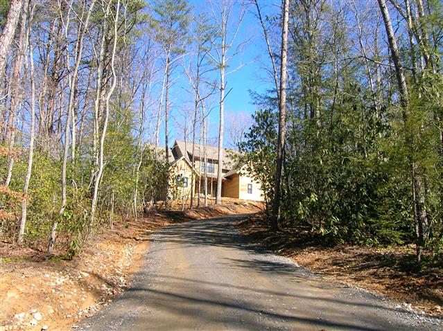 A picture of the property located at 60 DROVERS LN, FAIRVIEW NC 28730.