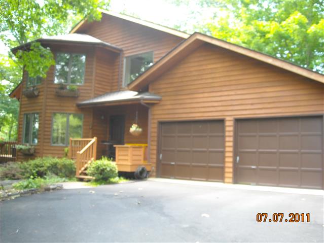 A picture of the property located at 48 WHITAKER VIEW RD, FAIRVIEW NC 28730.