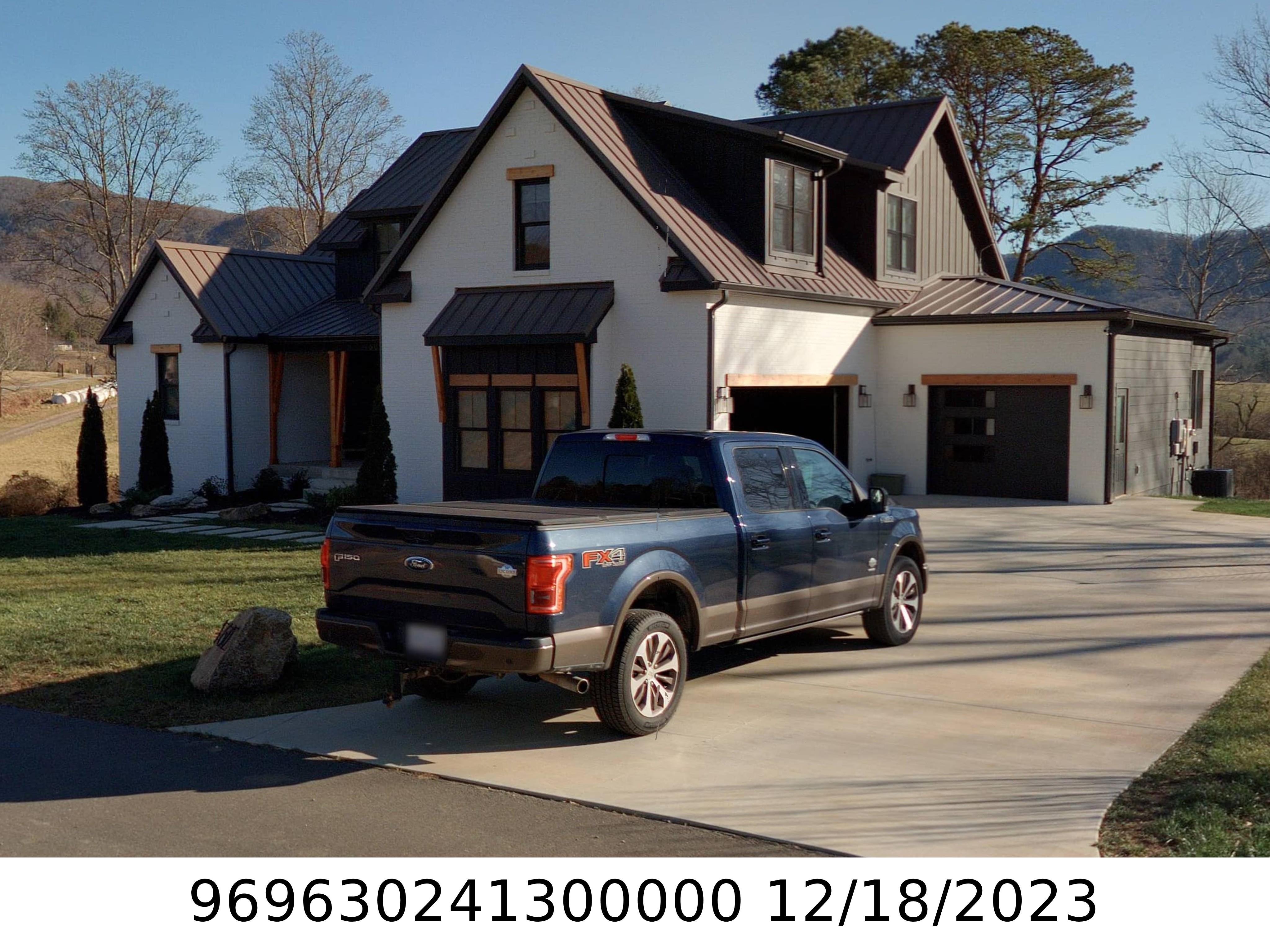 A picture of the property located at 160 ANNABELLE LINN DR, FAIRVIEW NC 28730.