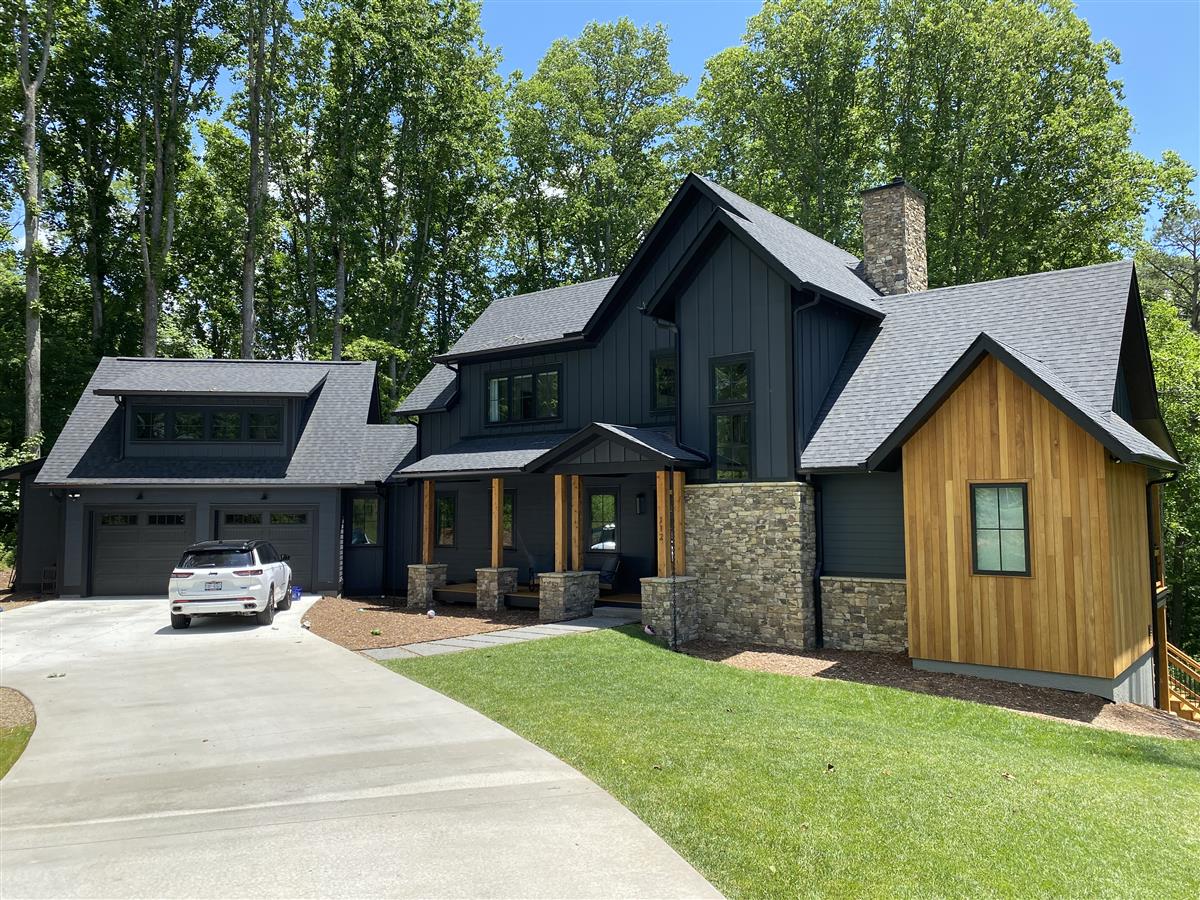 A picture of the property located at 112 ANNABELLE LINN DR, FAIRVIEW NC 28730.
