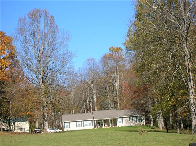 A picture of the property located at 55 JAMES LEE DR, FAIRVIEW NC 28730.