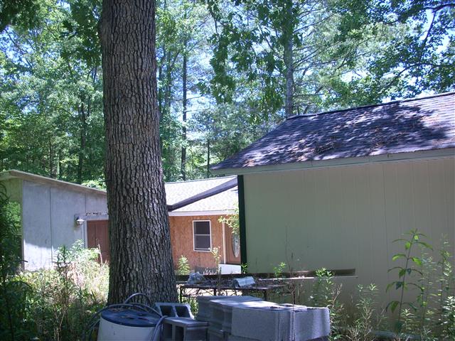 A picture of the property located at 76 WHITAKER LN, FAIRVIEW NC 28730.