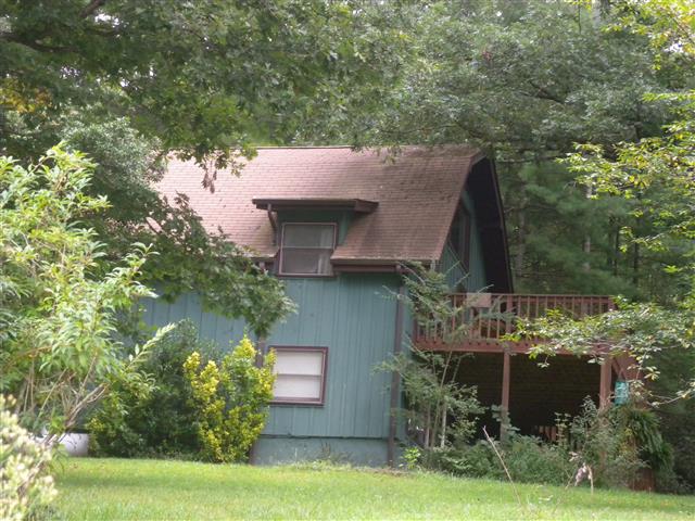 A picture of the property located at 44 GARREN LN, FAIRVIEW NC 28730.