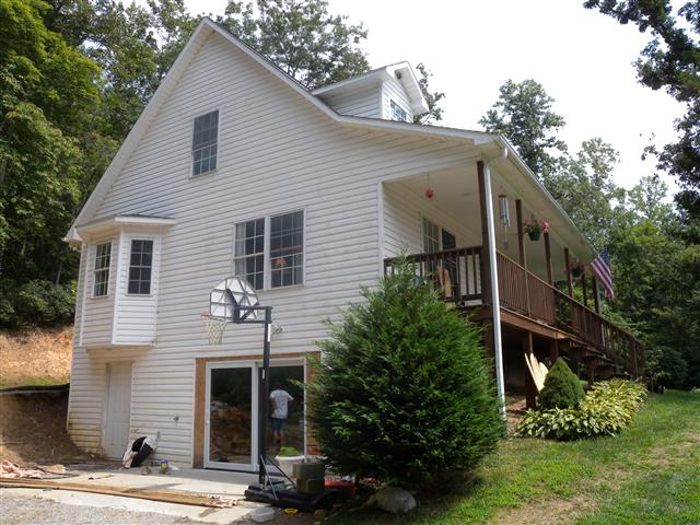 A picture of the property located at 55 KIRSTEIN RD, FAIRVIEW NC 28730.