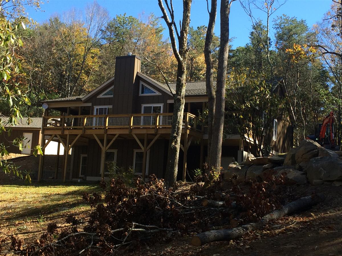 A picture of the property located at 55 EAST LAKE DR, FAIRVIEW NC 28730.