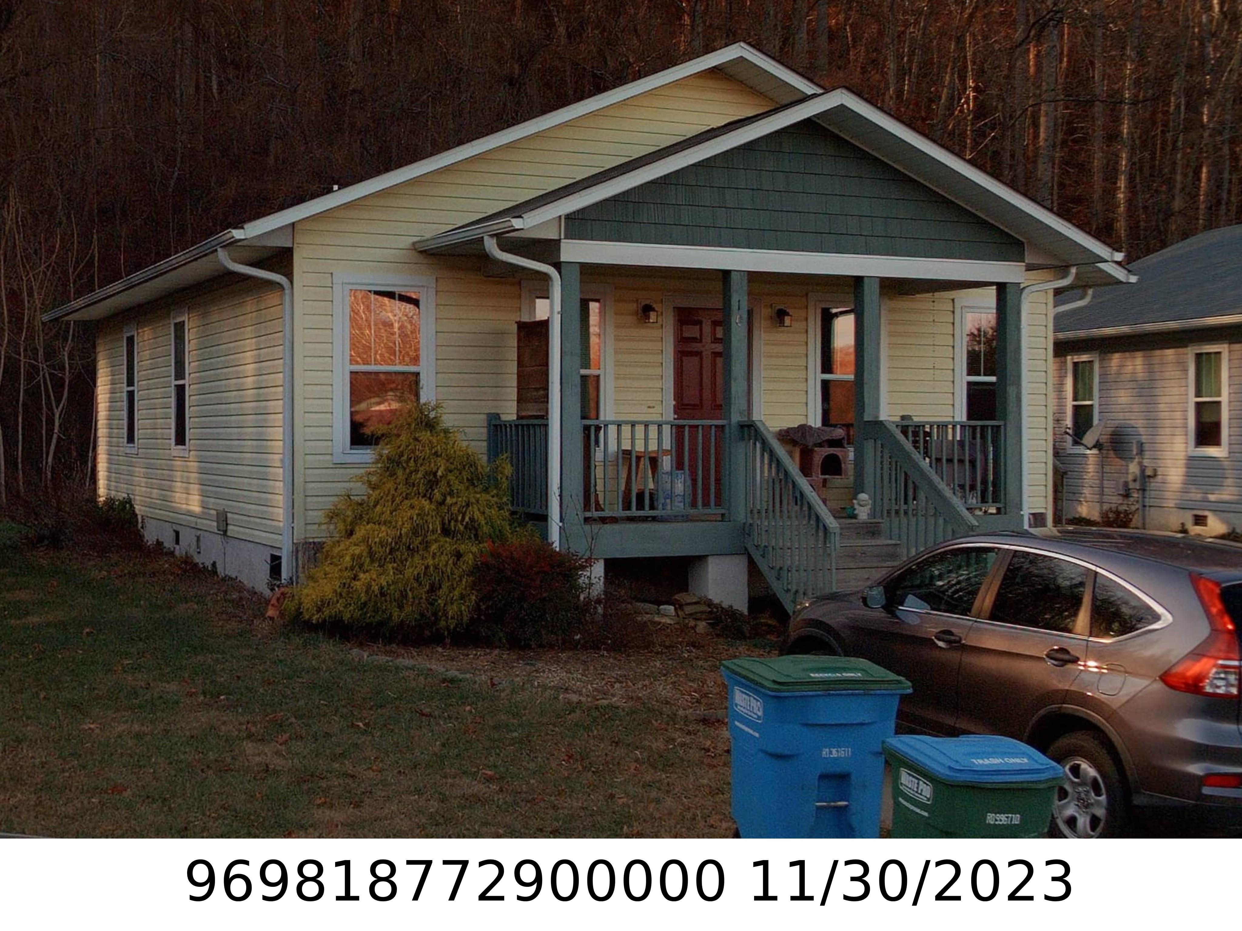 A picture of the property located at 10 NOLAN FIELD LN, SWANNANOA NC 28778.