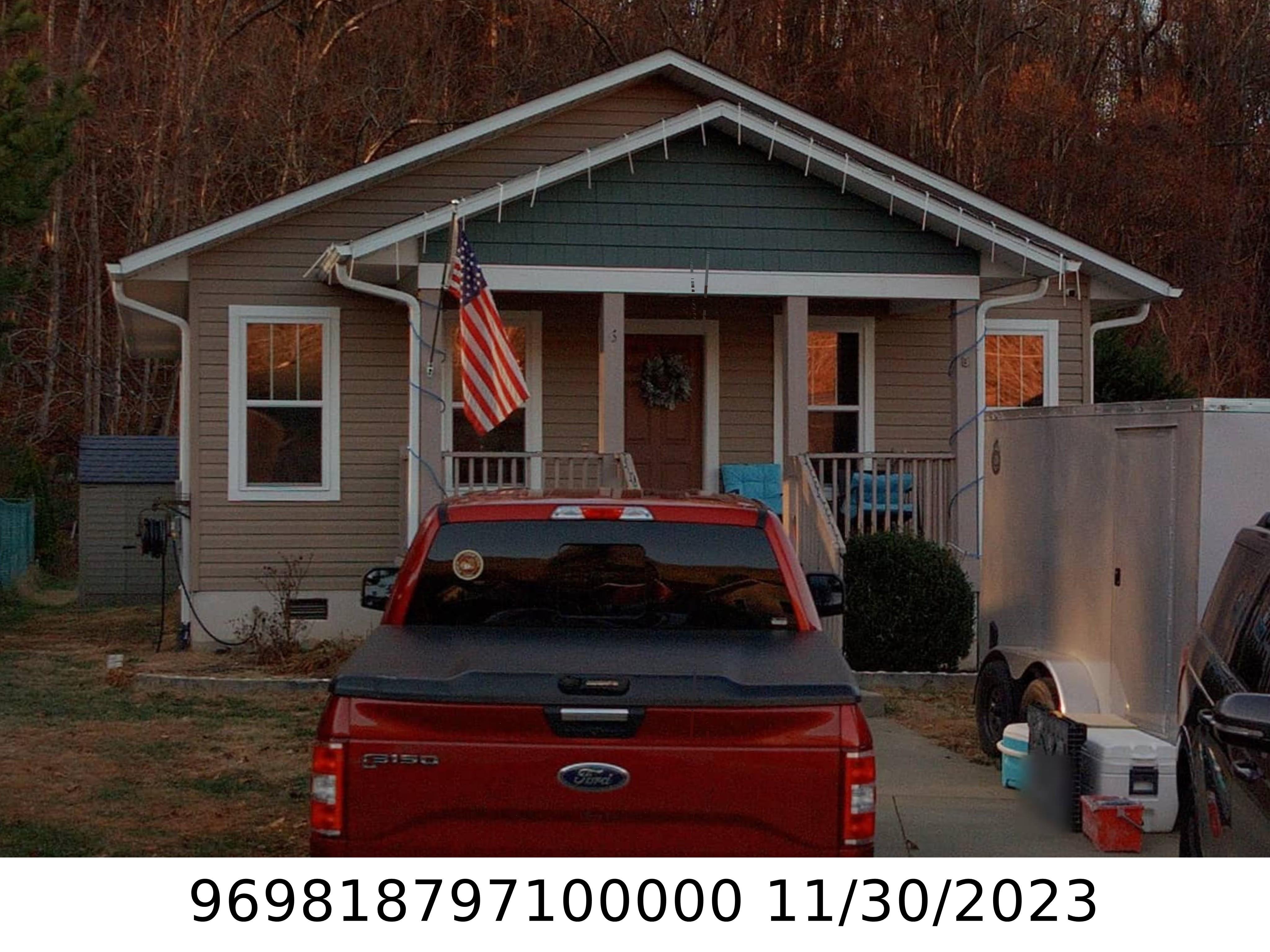 A picture of the property located at 6 NOLAN FIELD LN, SWANNANOA NC 28778.