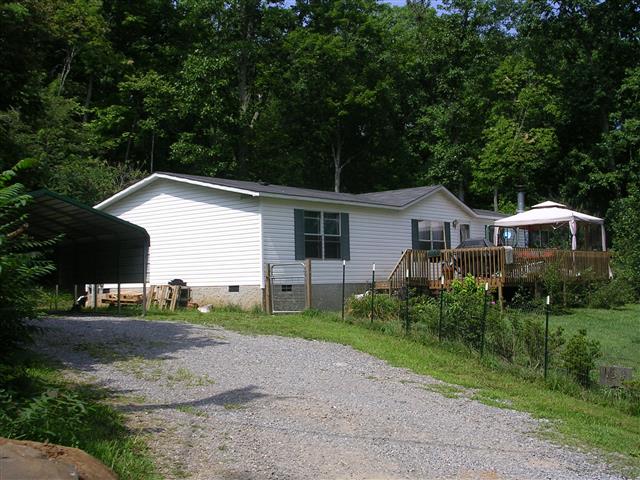 A picture of the property located at 134 ONEIL CIR, SWANNANOA NC 28778.