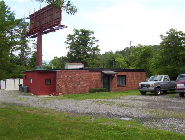 A picture of the property located at 10 JESSE JAMES LN, SWANNANOA NC 28778.