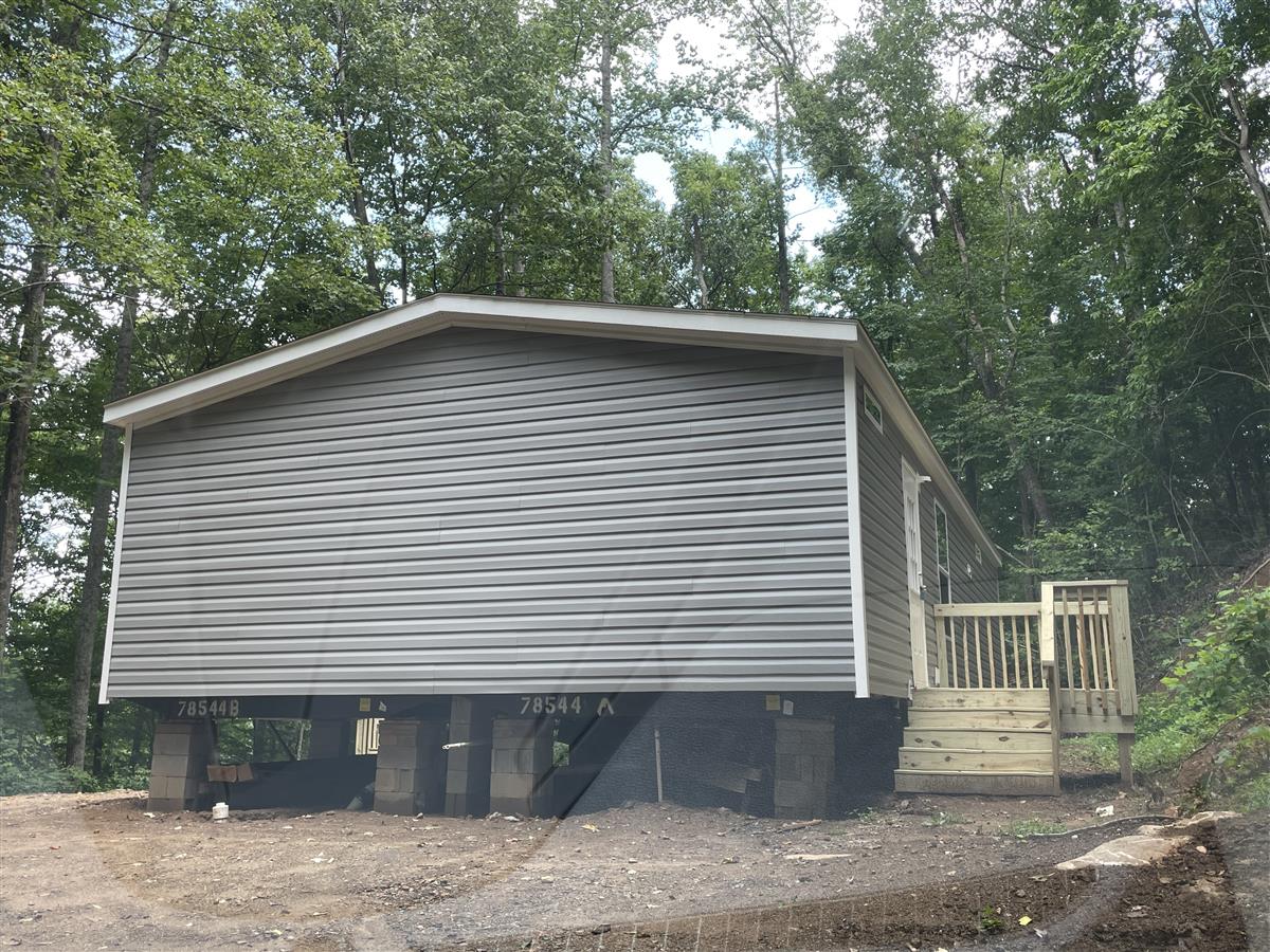 A picture of the property located at 10 SKY FOREST DR, SWANNANOA NC 28778.