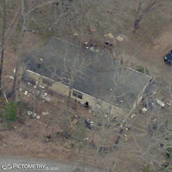 A picture of the property located at 17 LAKE EDEN CIR, BLACK MOUNTAIN NC 28711.