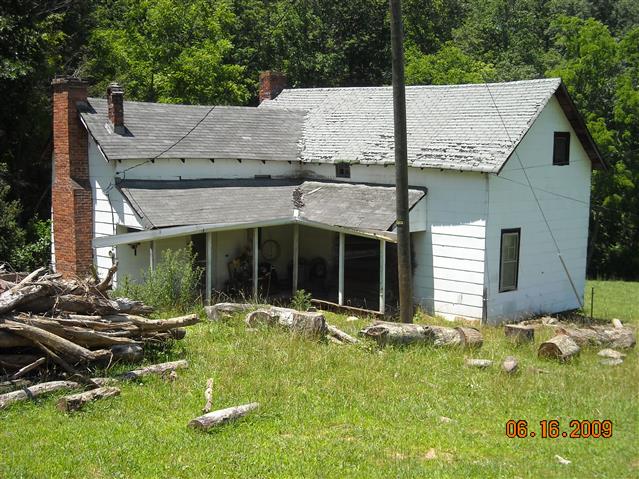 A picture of the property located at 99999 MOORES VALLEY LN, LEICESTER NC 28748.