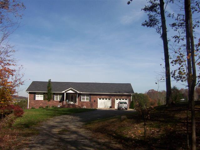 A picture of the property located at 110 WALT HAVEN DR, LEICESTER NC 28748.
