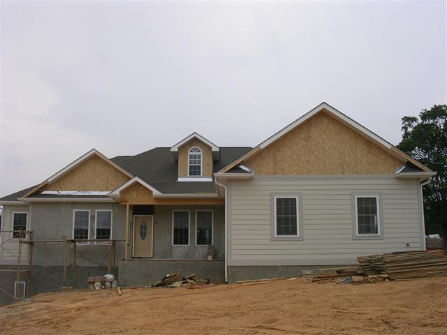 A picture of the property located at 55 MOUNTAIN SHADOWS DR, LEICESTER NC 28748.