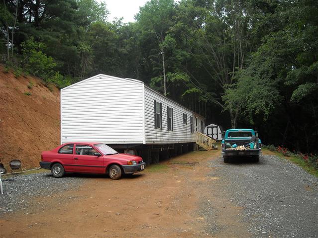 A picture of the property located at 48 MELISSA LN, LEICESTER NC 28748.